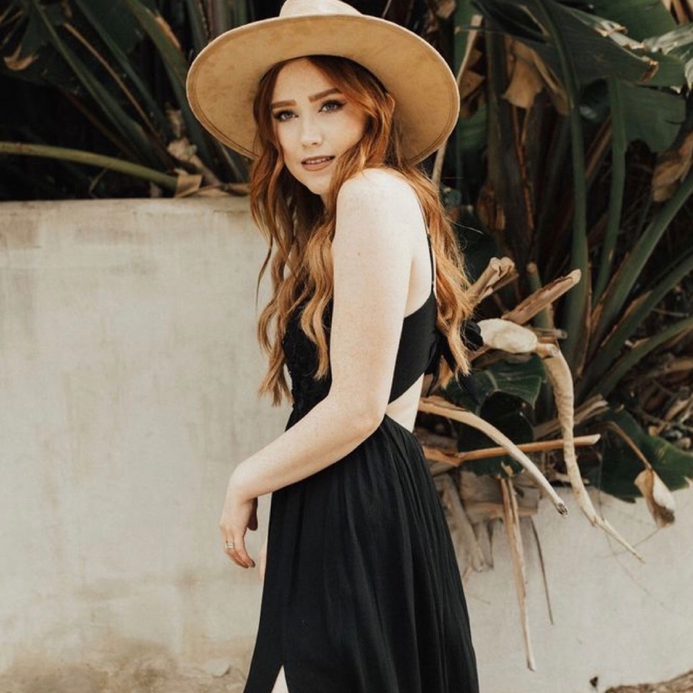 Carly Jean Los Angeles Julia Maxi Dress